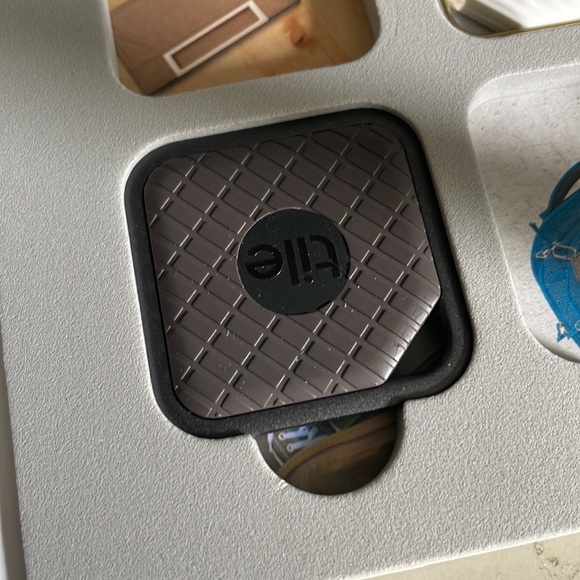 Tile Pro Sport Keychain tracker 2 pack - Picture 6 of 9